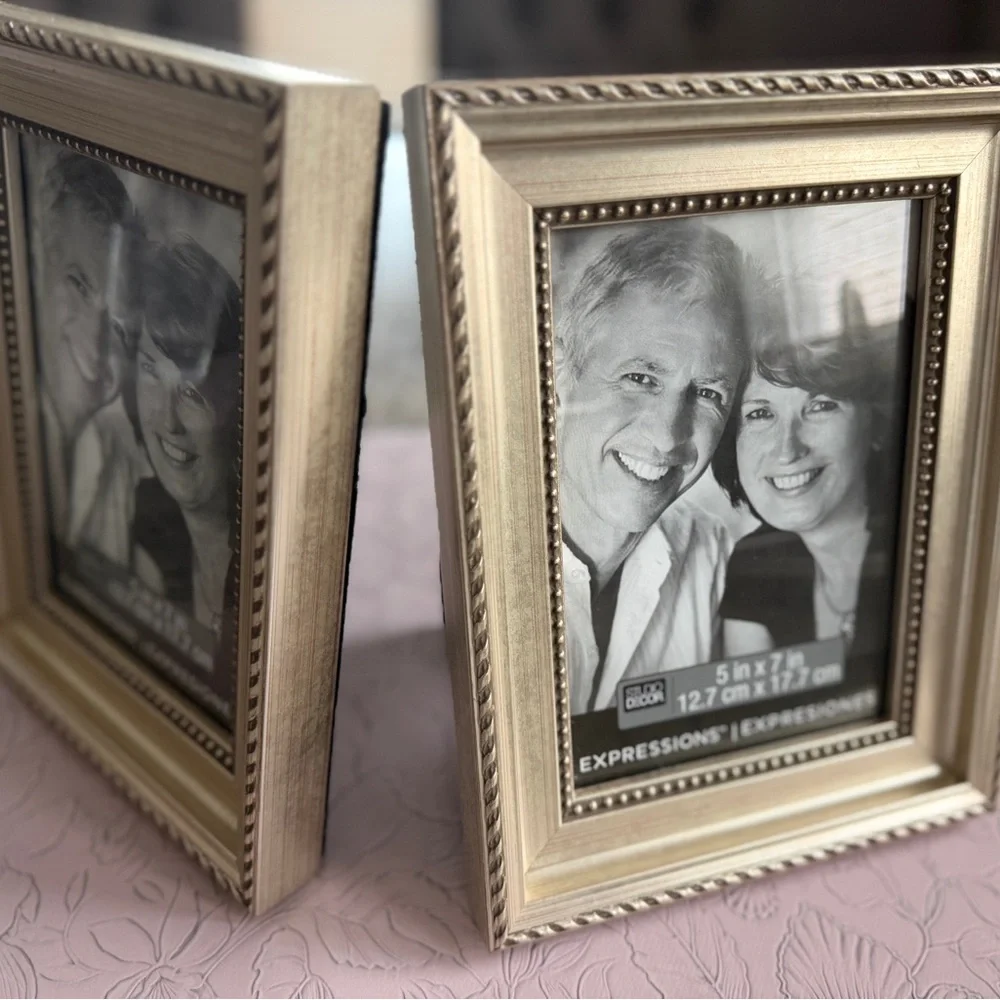 Studio Decor Expressions Set of Two Gold Detailed 5x7 Photo Frames
